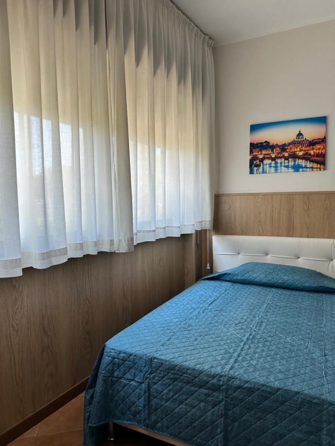 Oasi Santa Rosa Hotel Rome Buitenkant foto