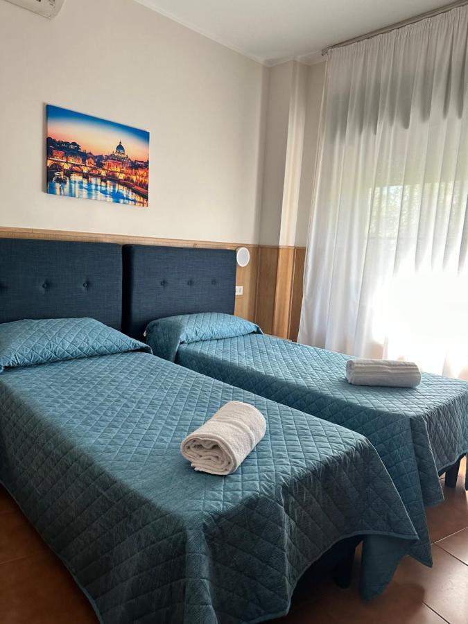 Oasi Santa Rosa Hotel Rome Buitenkant foto